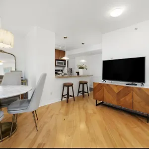 https://lovely-one-bedroom-apartment-with-swiming-pool-hot-tube.vancouver-hotels-bc.net