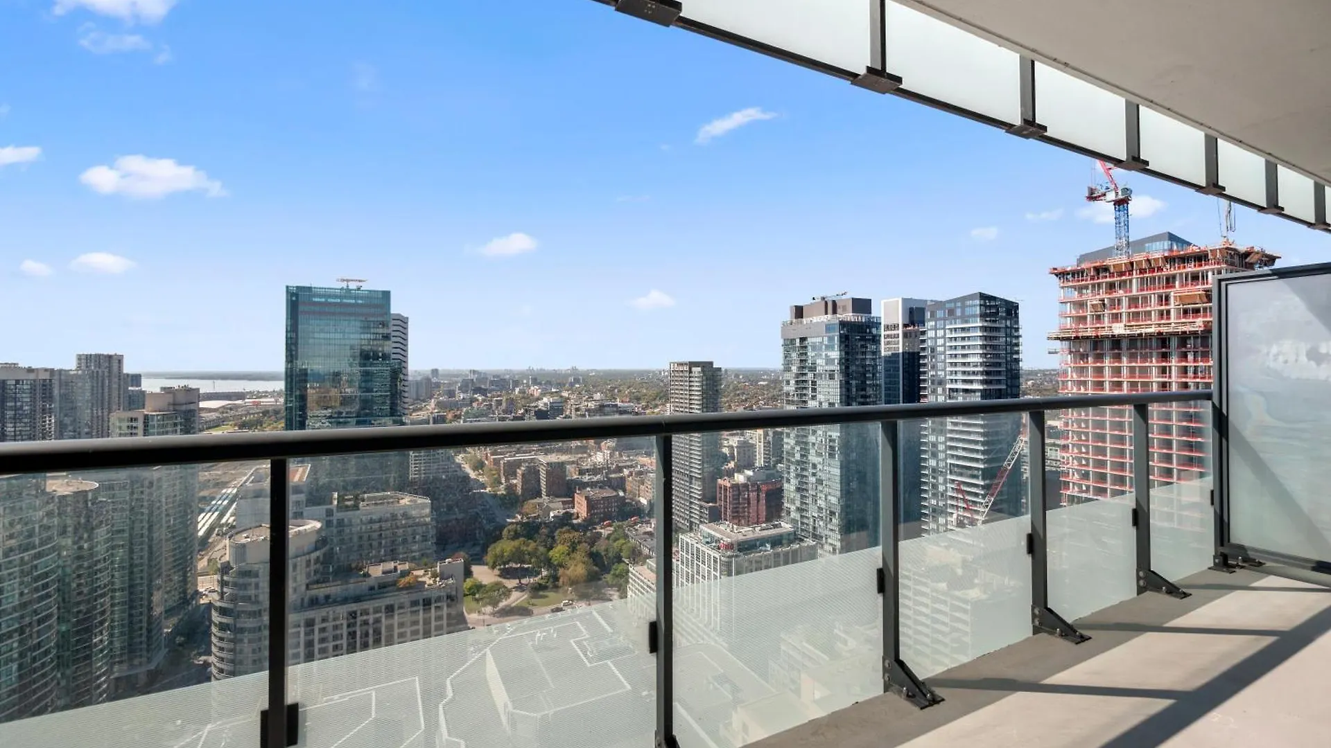 Stylish One Bedroom Suite - Entertainment District Toronto 0*,  Canada