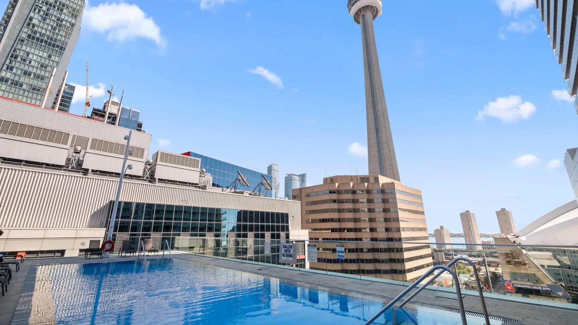 Apartment Stylish One Bedroom Suite - Entertainment District Toronto Canada